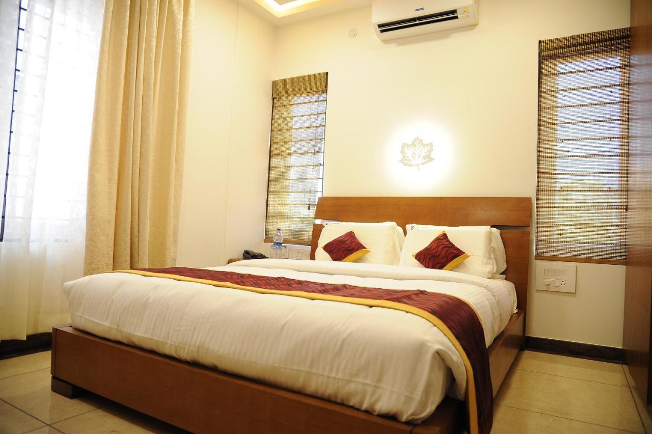 Crystal Inn จิกมากาลูร์ ภายนอก รูปภาพ