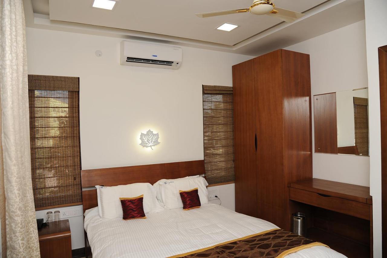 Crystal Inn จิกมากาลูร์ ภายนอก รูปภาพ