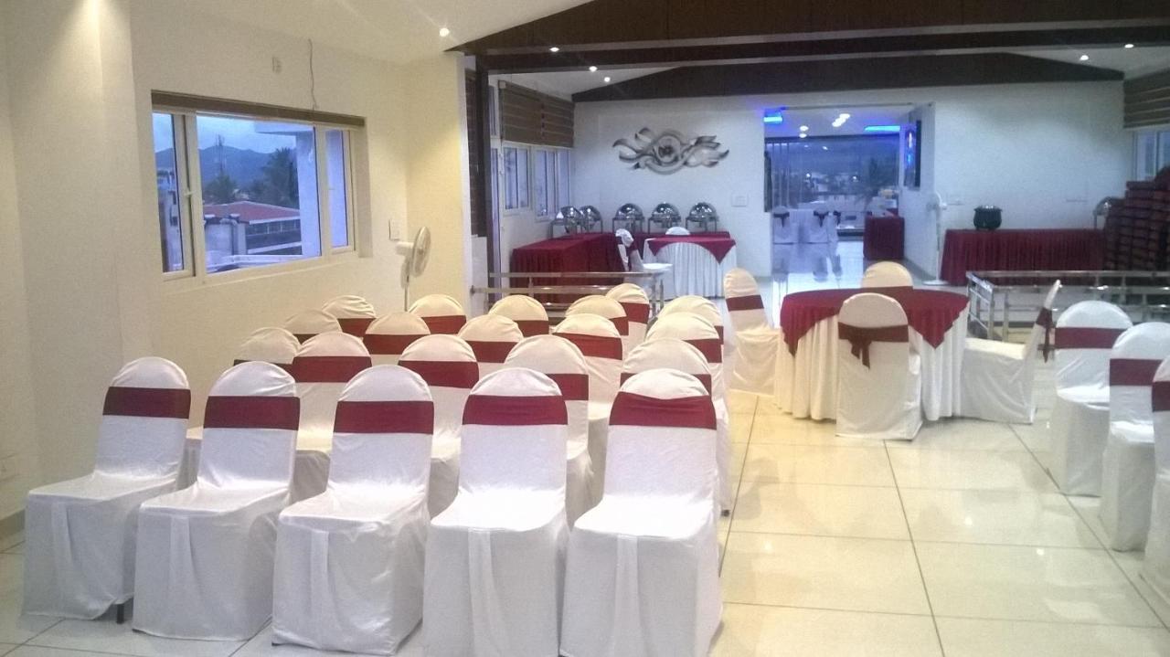 Crystal Inn จิกมากาลูร์ ภายนอก รูปภาพ