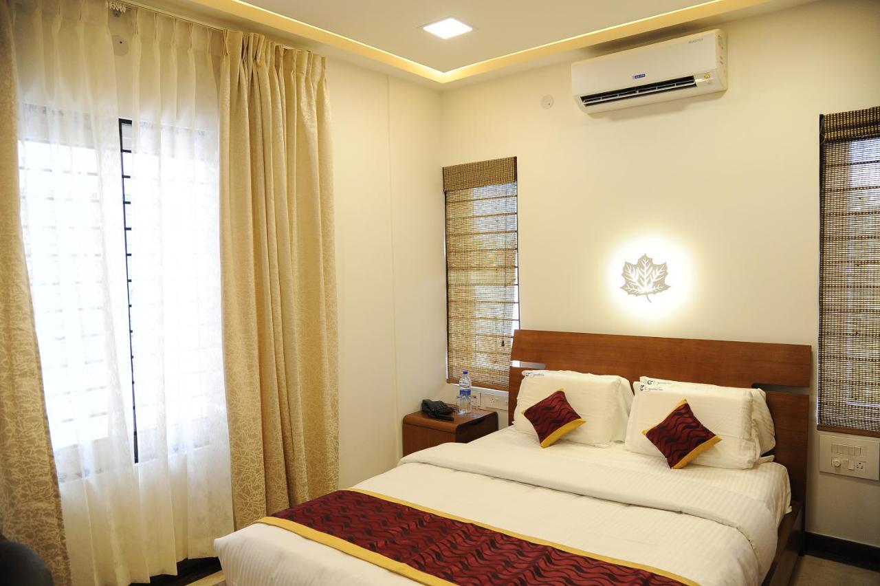 Crystal Inn จิกมากาลูร์ ภายนอก รูปภาพ