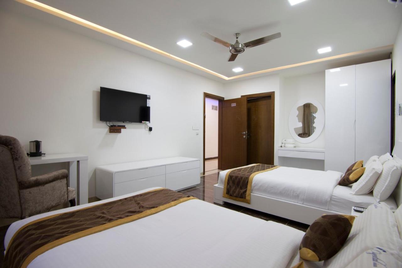 Crystal Inn จิกมากาลูร์ ภายนอก รูปภาพ