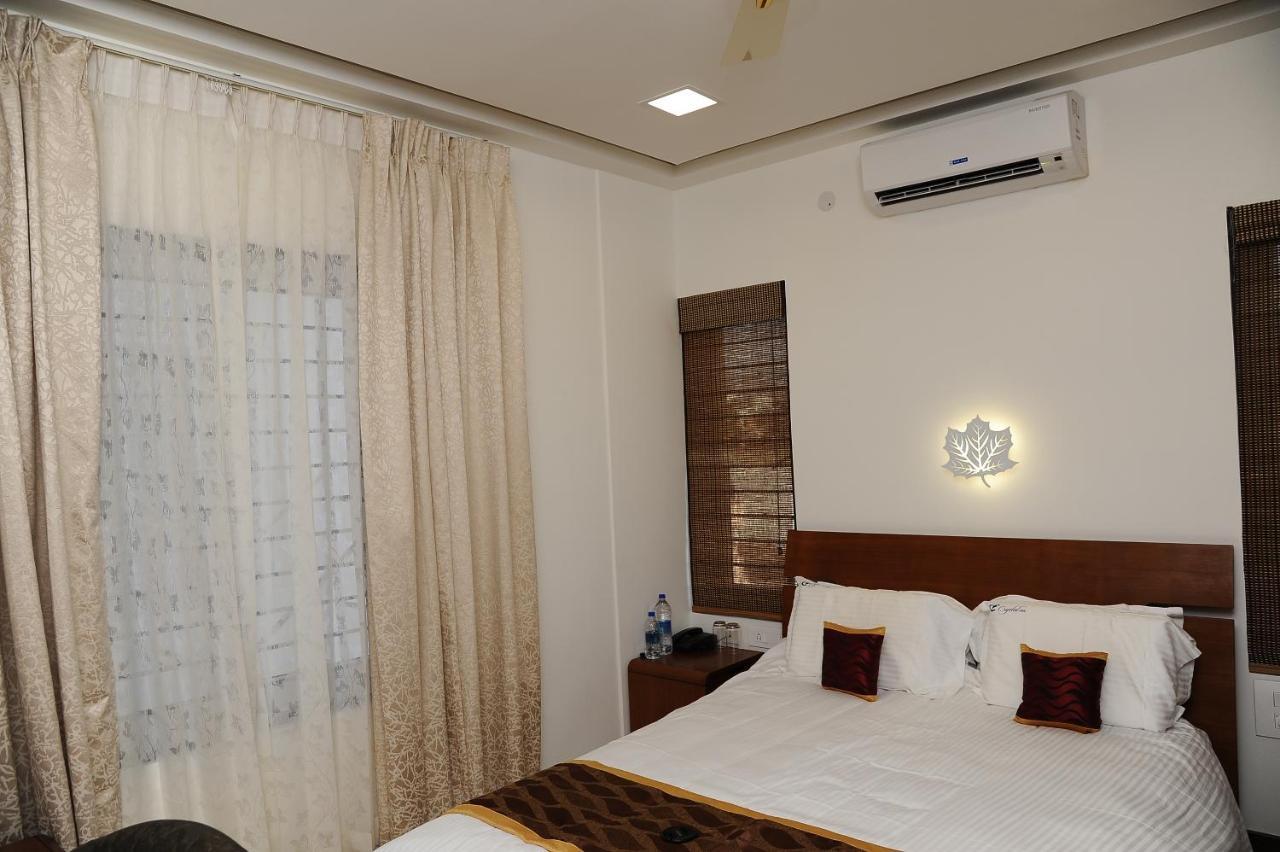 Crystal Inn จิกมากาลูร์ ภายนอก รูปภาพ
